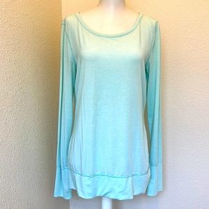 Gap fit. Breathe size small